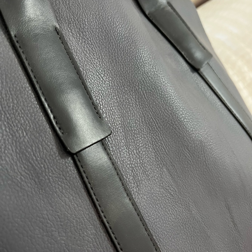 Nwot SATCHEL - Picture 4 of 5